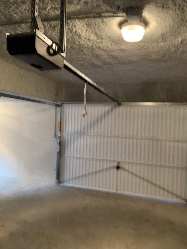 Remplacement d’un automatisme BFT de porte de garage 